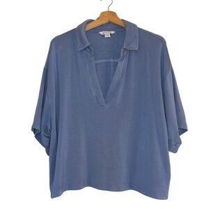 Athleta Blue Cropped Short Sleeve Deep V-neck Collared shirt